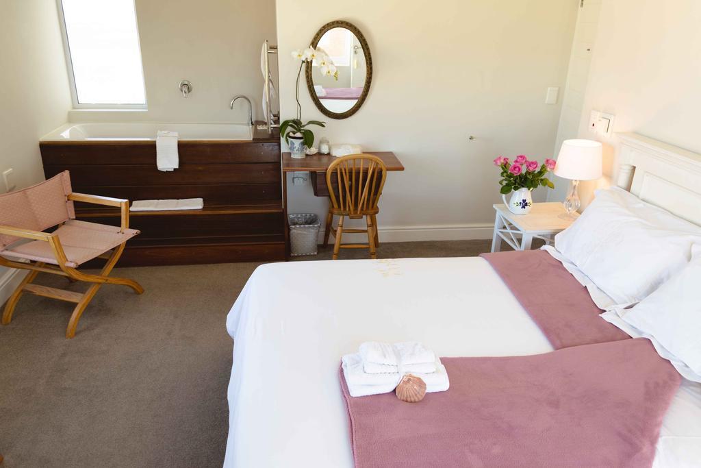 138 Marine Beachfront Guesthouse Hermanus Δωμάτιο φωτογραφία