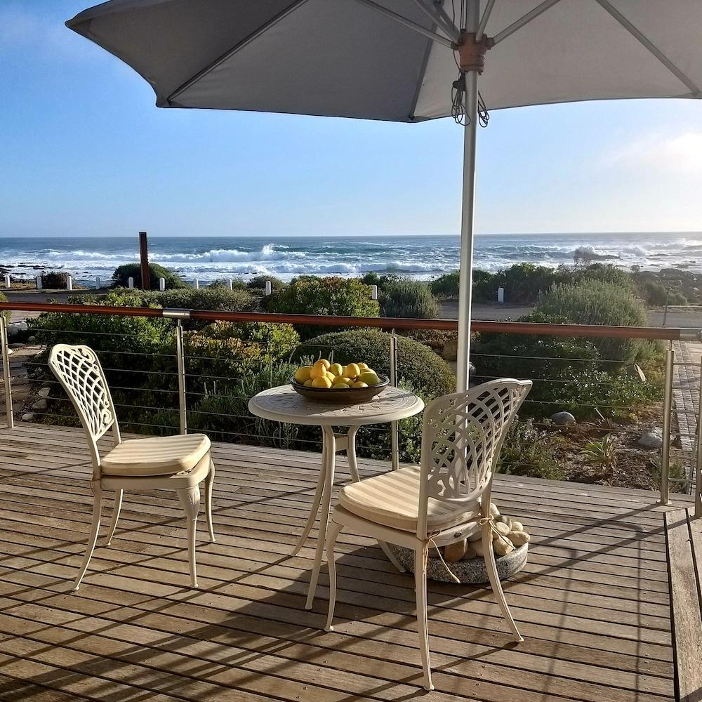 138 Marine Beachfront Guesthouse Hermanus Εξωτερικό φωτογραφία