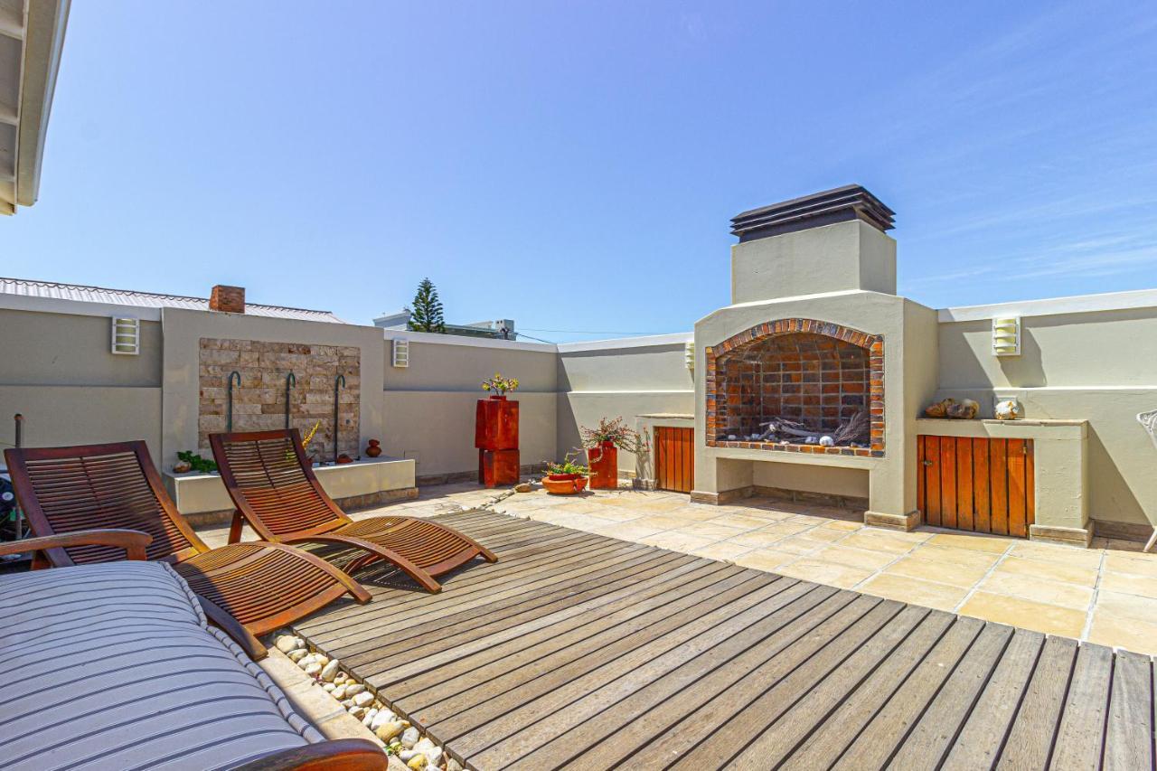 138 Marine Beachfront Guesthouse Hermanus Εξωτερικό φωτογραφία