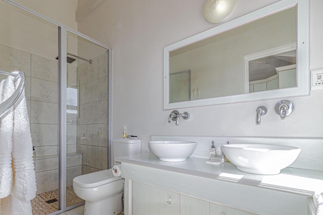 138 Marine Beachfront Guesthouse Hermanus Εξωτερικό φωτογραφία