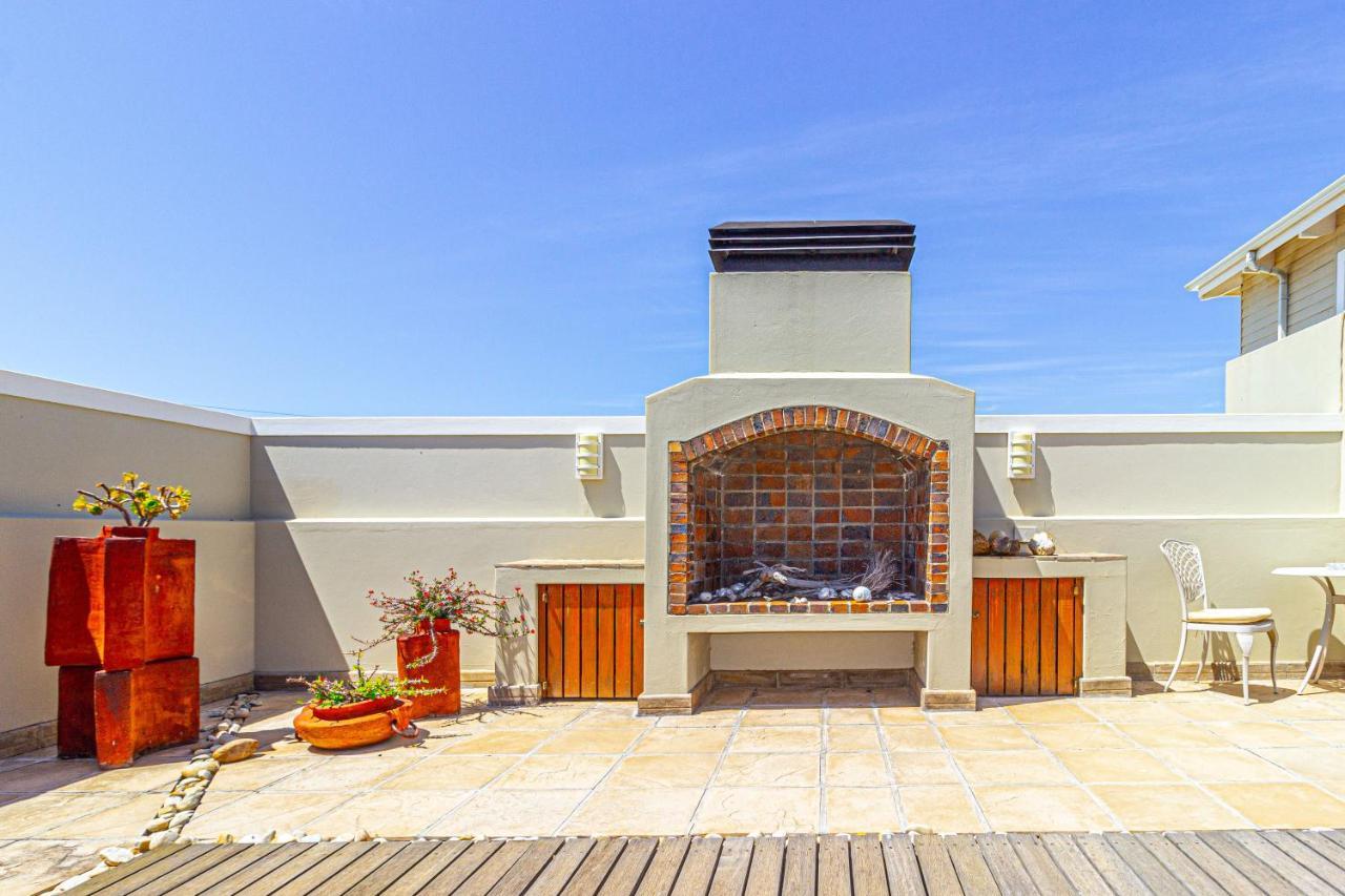 138 Marine Beachfront Guesthouse Hermanus Εξωτερικό φωτογραφία