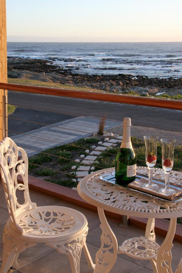138 Marine Beachfront Guesthouse Hermanus Εξωτερικό φωτογραφία