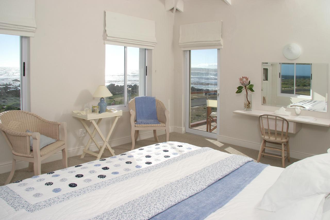 138 Marine Beachfront Guesthouse Hermanus Εξωτερικό φωτογραφία